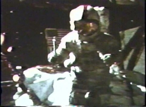 Apollo 15 Fallexperiment auf dem Mond 