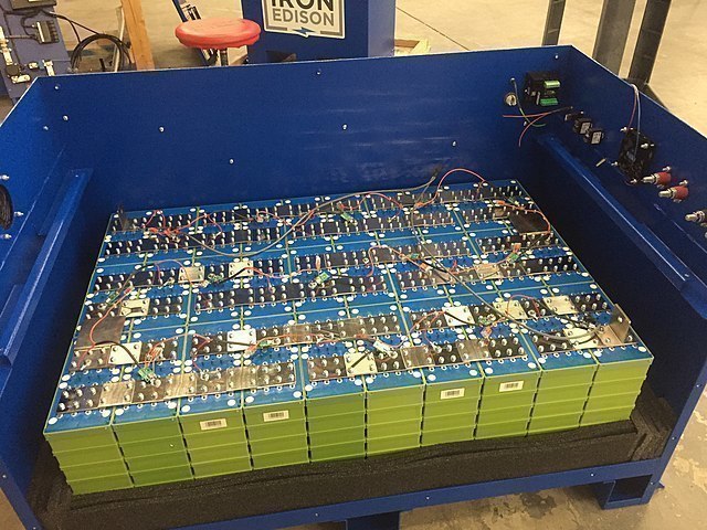 Batterien in Serien- und Parallelschaltung 