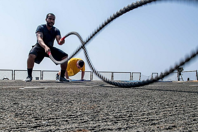 Linear polarisierte Wellen beim Fitness-Training 