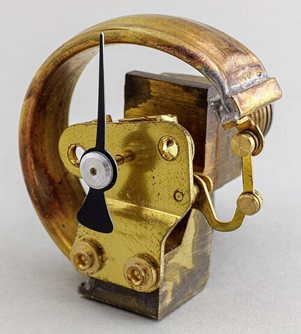 Aufbau eines Rohrfedermanometers 