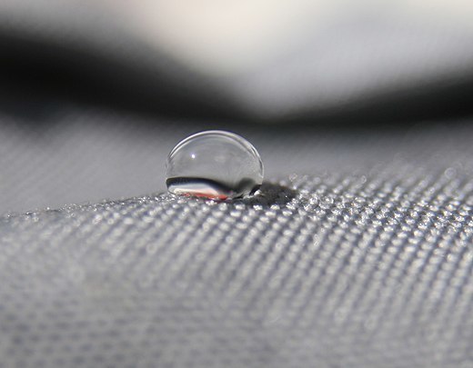Textil mit wasserabweisender Oberfläche 