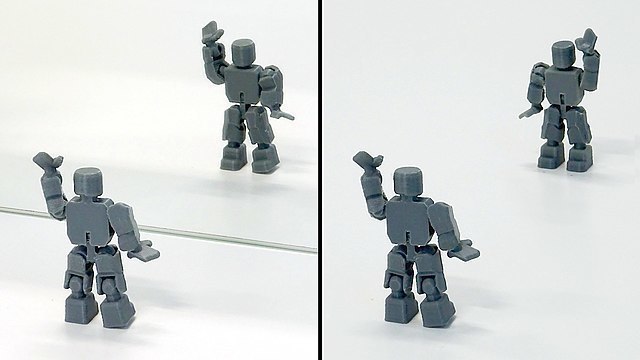 Spiegelbild einer Figur und zwei gegenüberstehende Figuren 